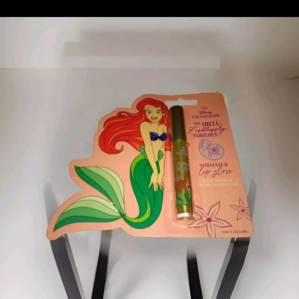 Disney Princess Shimmer Gloss 5 Included